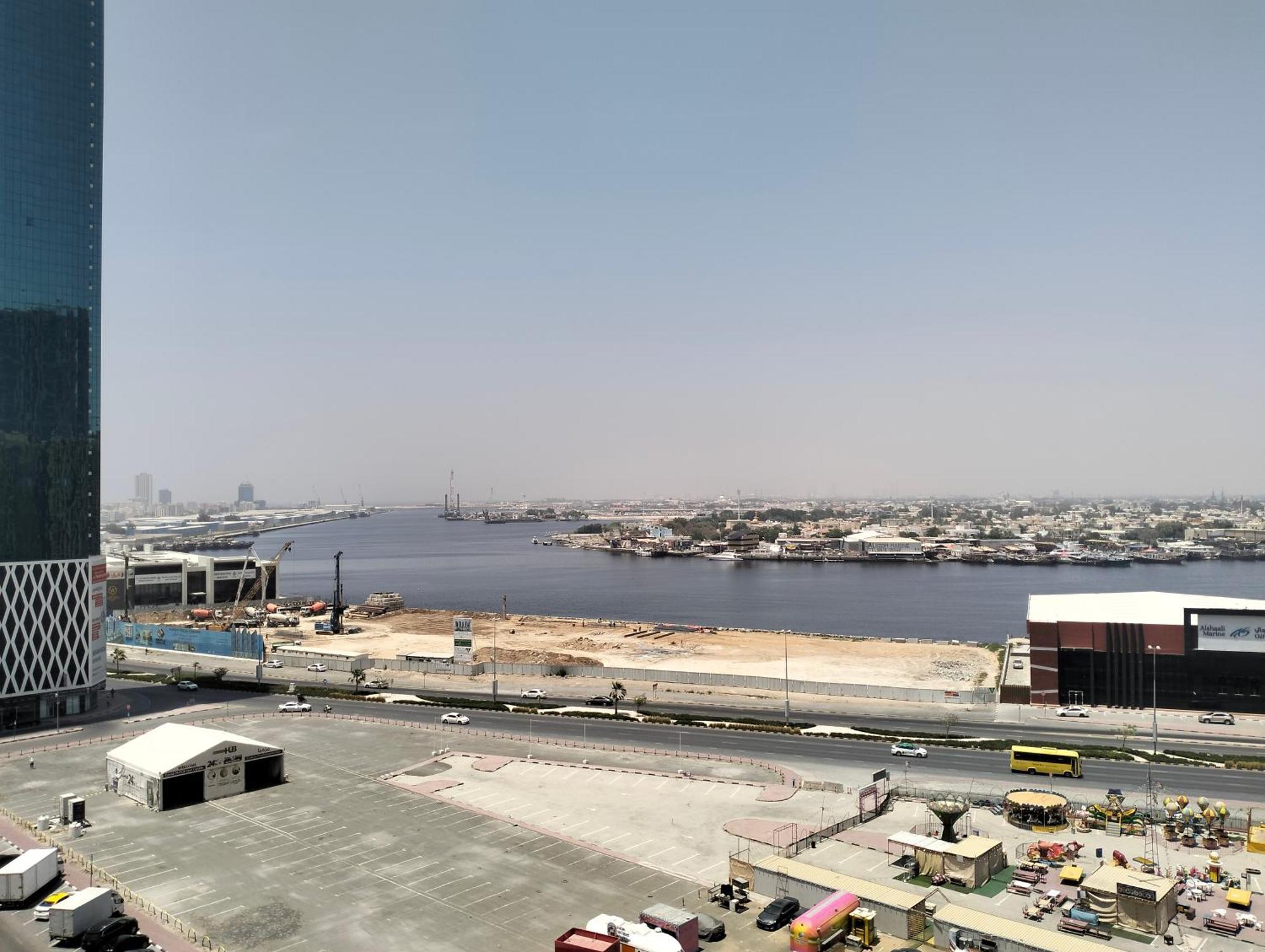 Sea View Luxury Flat 2Bhk ,Ajman Lejlighed Eksteriør billede