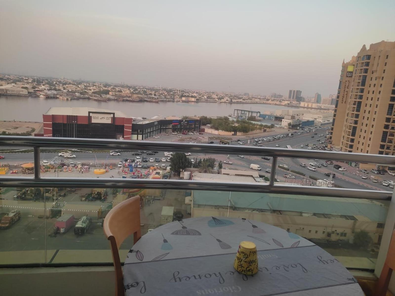 Sea View Luxury Flat 2Bhk ,Ajman Lejlighed Eksteriør billede